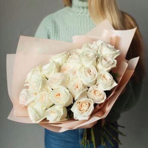 Купить на заказ Букет из 31 белой розы с доставкой в Кентау