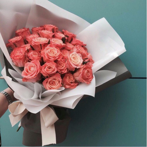 Купить на заказ Букет из 31 розовой розы с доставкой в Кентау